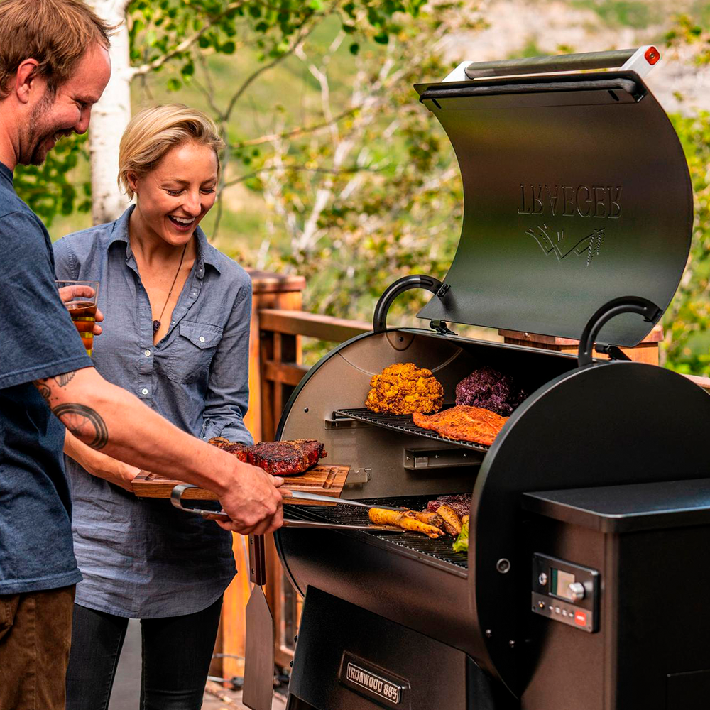 Traeger Ironwood 885